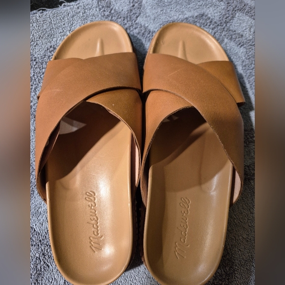 Madewell Shoes - Madewell The Dayna Lugsole Slide Sandal in Leather